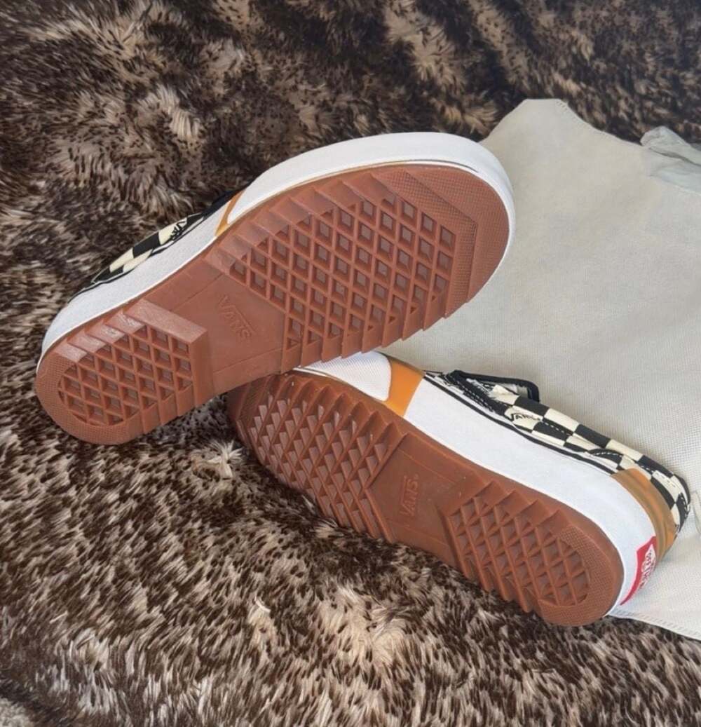 Vans Women’s Slip-On Checkerboard Platform Shoes-NEW!!! Size 8 - Picture 2 of 5